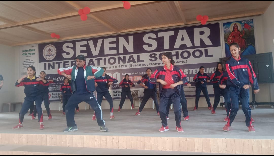 Extra Curricular Image